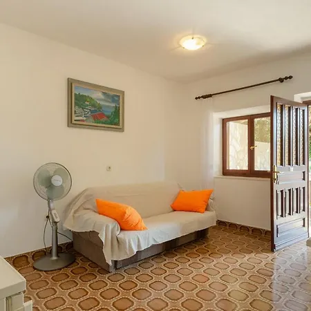 Rogac Apartment